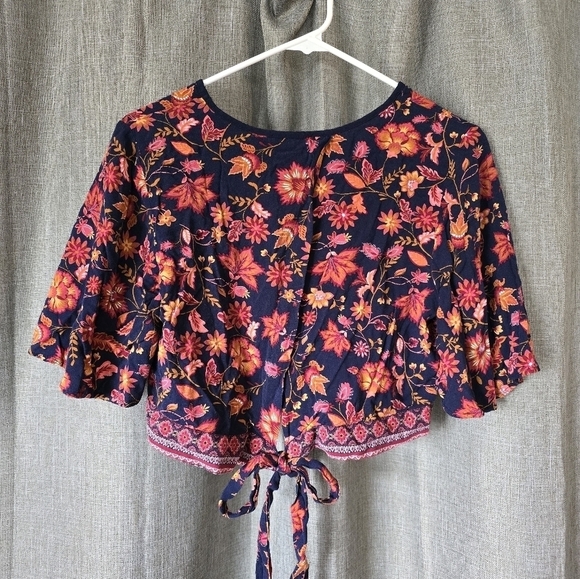 Band of Gypsies Cropped Top Womens Large Floral Flare Short Sleeve Open Back Tie - Picture 2 of 6